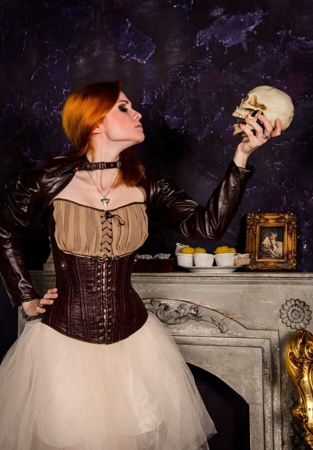 That skull had a tongue in it and could sing once