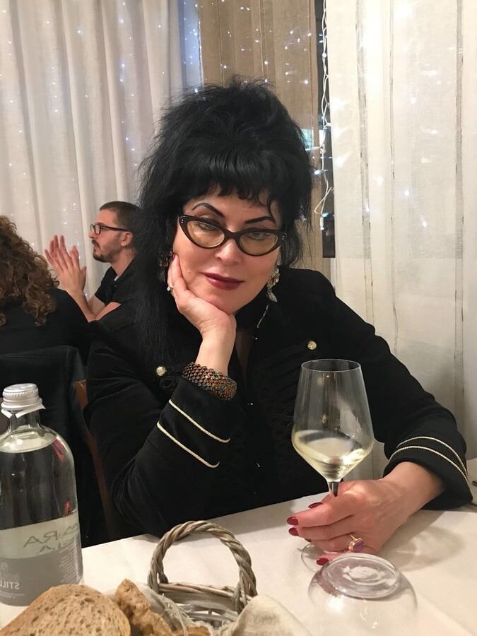 Sexy milf bitch