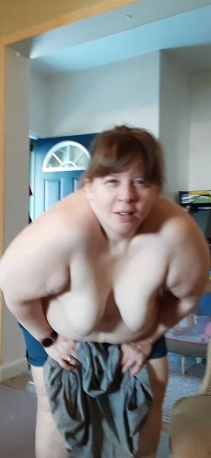 Hot BBW Wife posing again