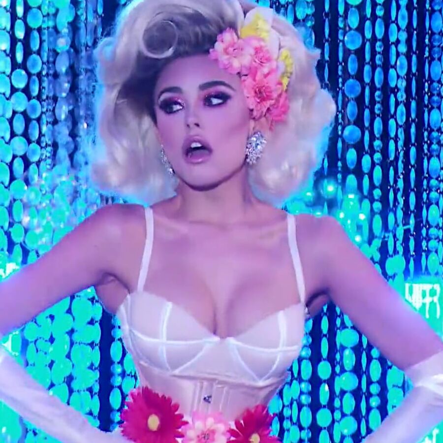 Madison Beer Celebrity Drag Race ()