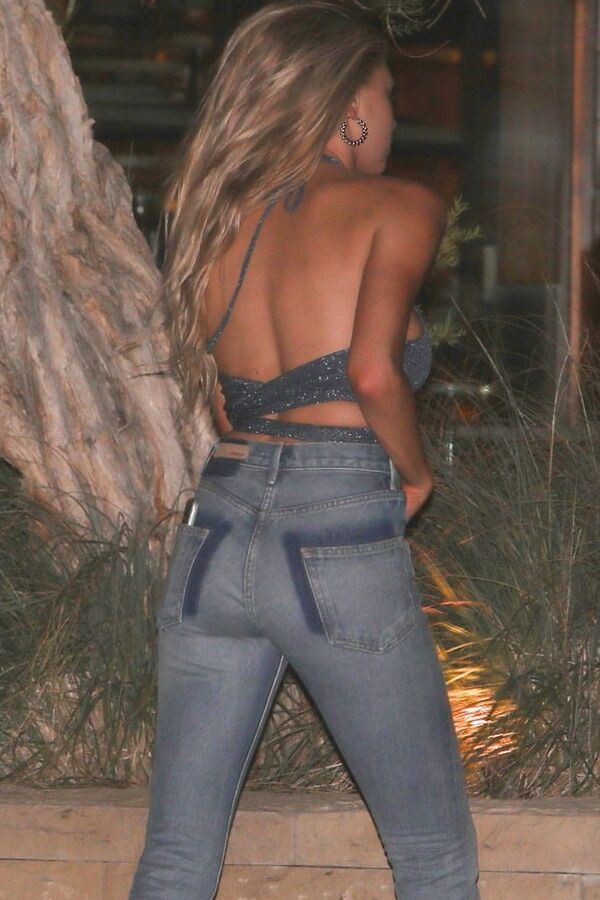 Celebrity Hot - Charlotte McKinney