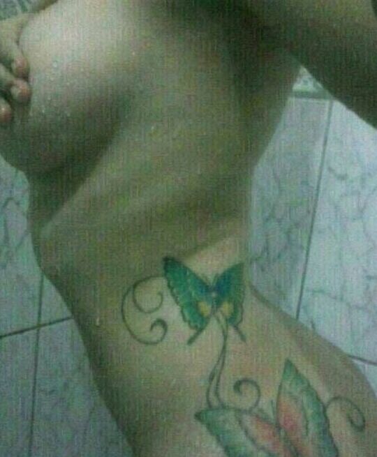 NOVINHA DE FLORIPA CAIU NA NET NUA EM FOTOS