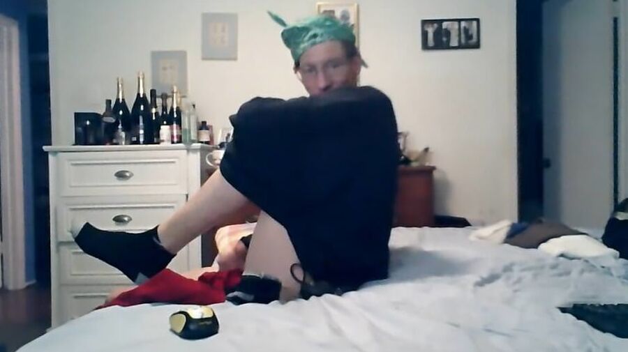 Expose this sissy.