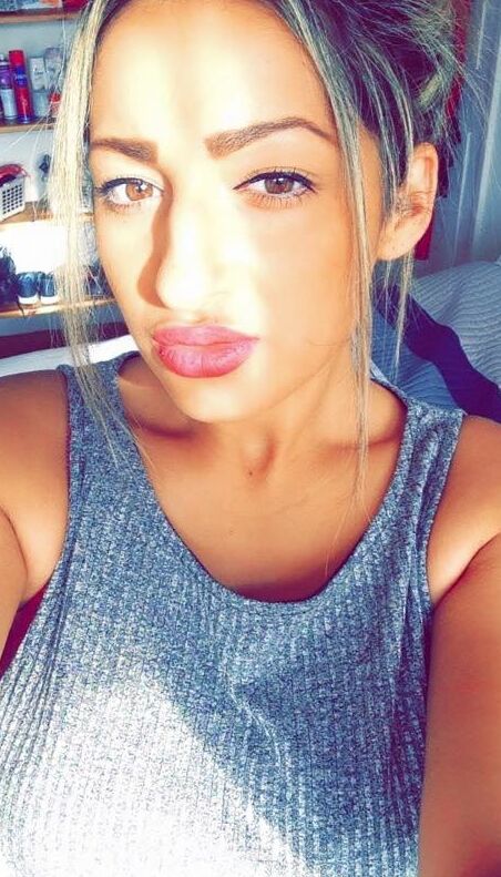 Stupid Chav Sluts- Saskia R