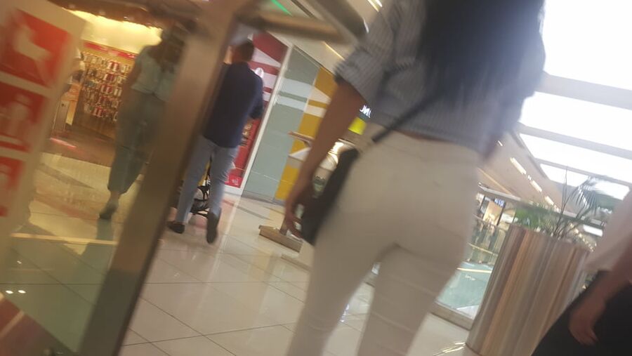 white Ass Nicee..