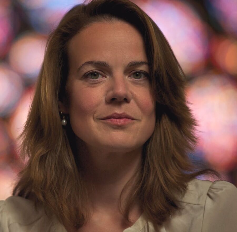 Helen Castor