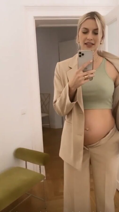 Lena Gercke die Saftzieherin