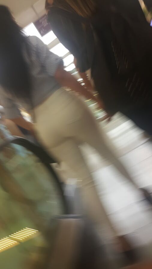 white Ass Nicee..