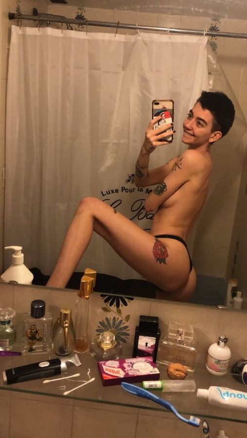 Hot Selfies