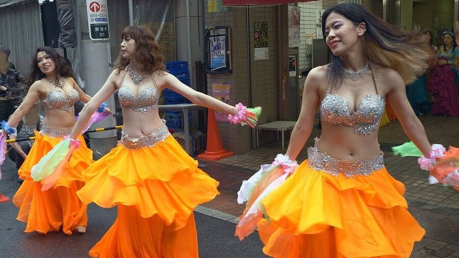 Japanese belly dance