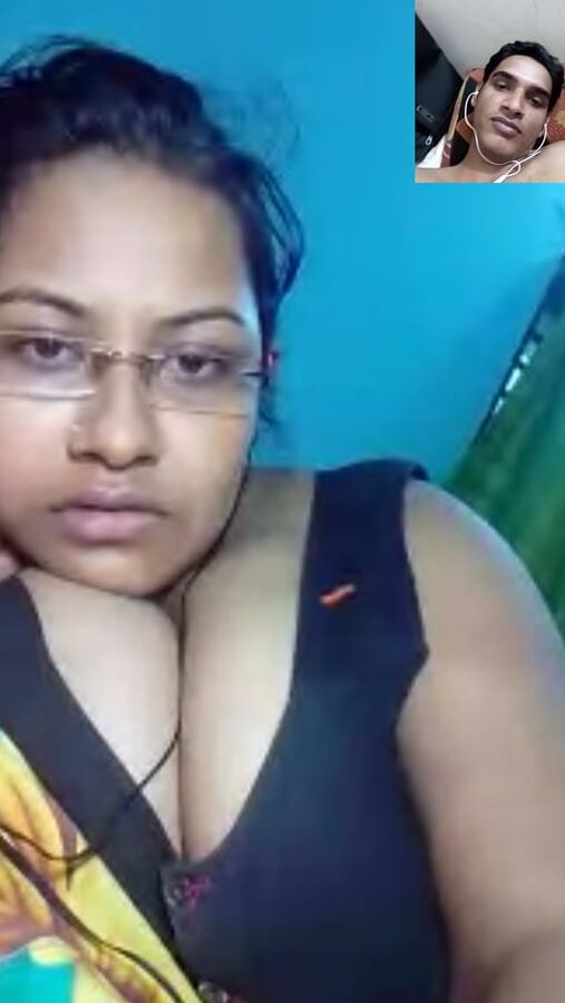 Desi Bangla Big boob mature women nude chats with secret bf