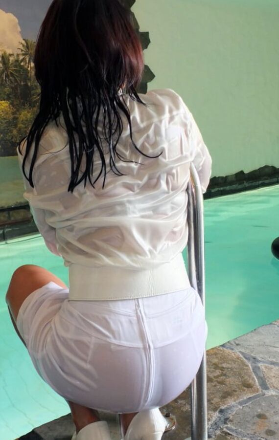 More deliciously wet ladies I love them wet