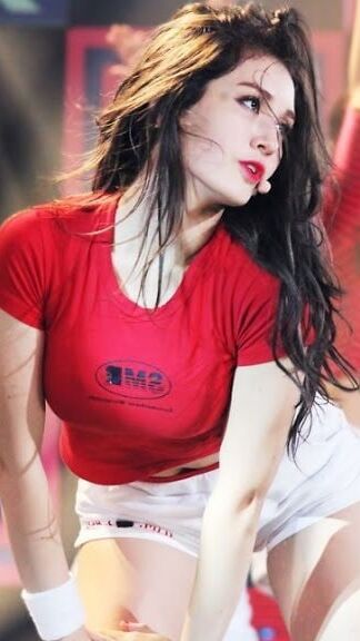 SOMI HOT GIRL