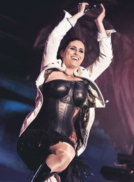 Sharon den Adel