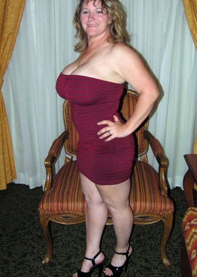 Readhead Wife with Incredibly Gorgeous Massive Tits