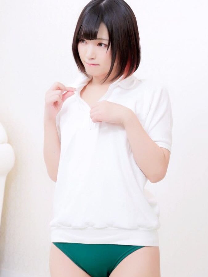 Japanese girl&;s sportswear