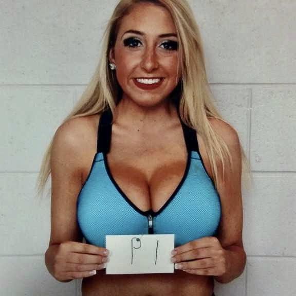 Lauren, I Cup bra size