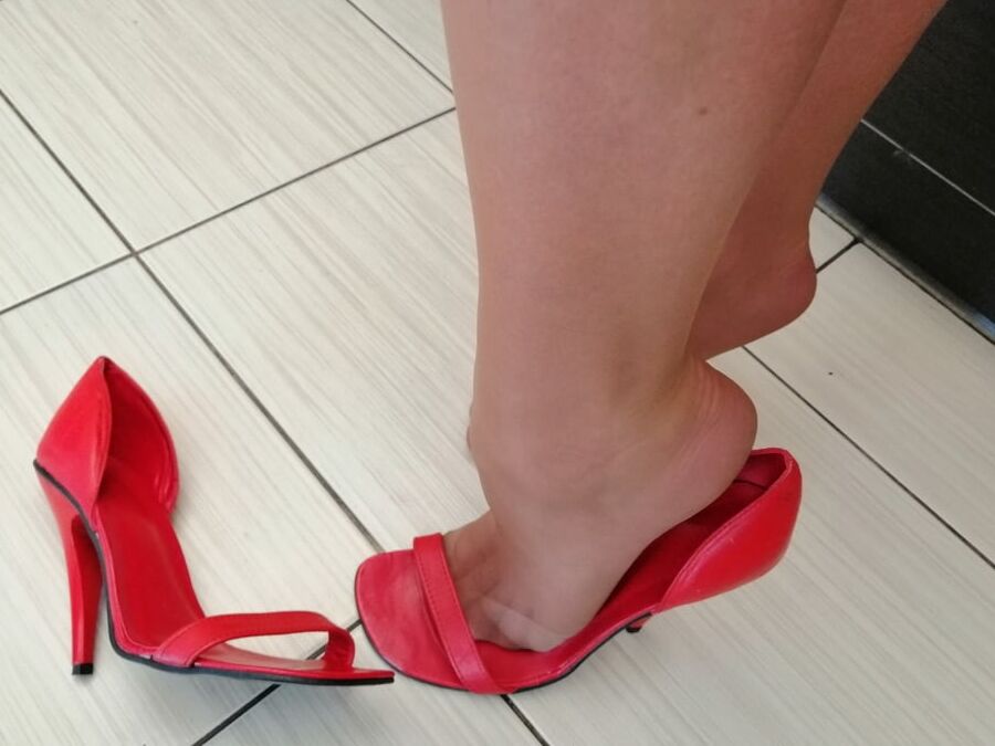pantyhose feet