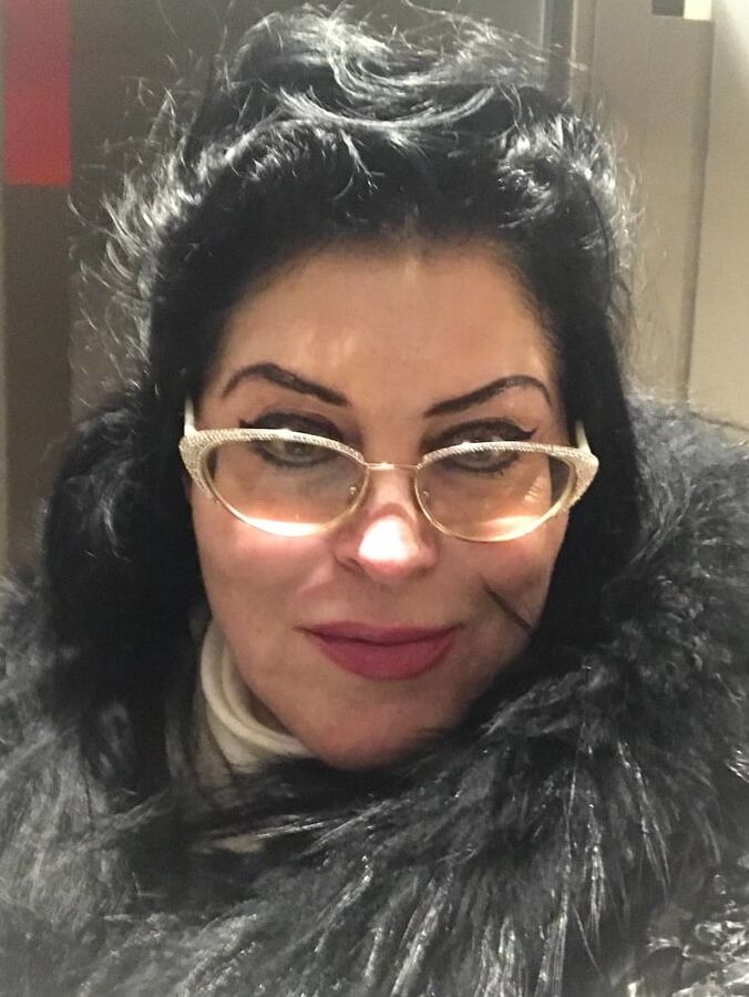 Sexy milf bitch