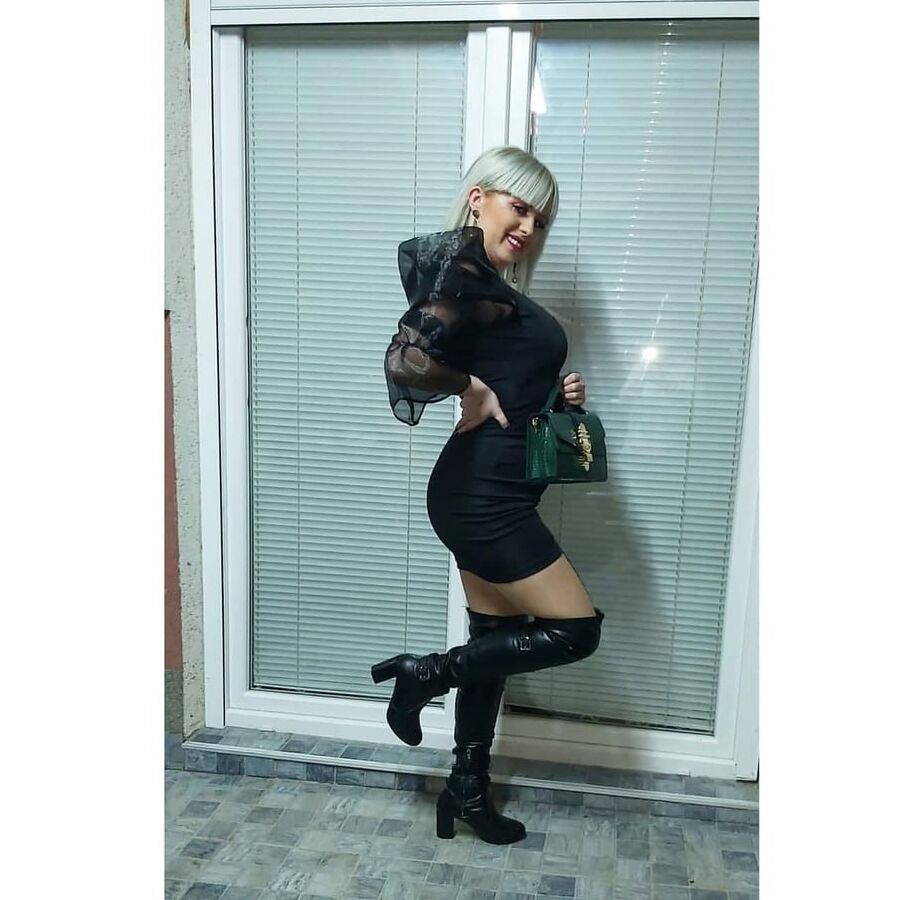 Serbian chuby blonde whore girl big ass and natural tits
