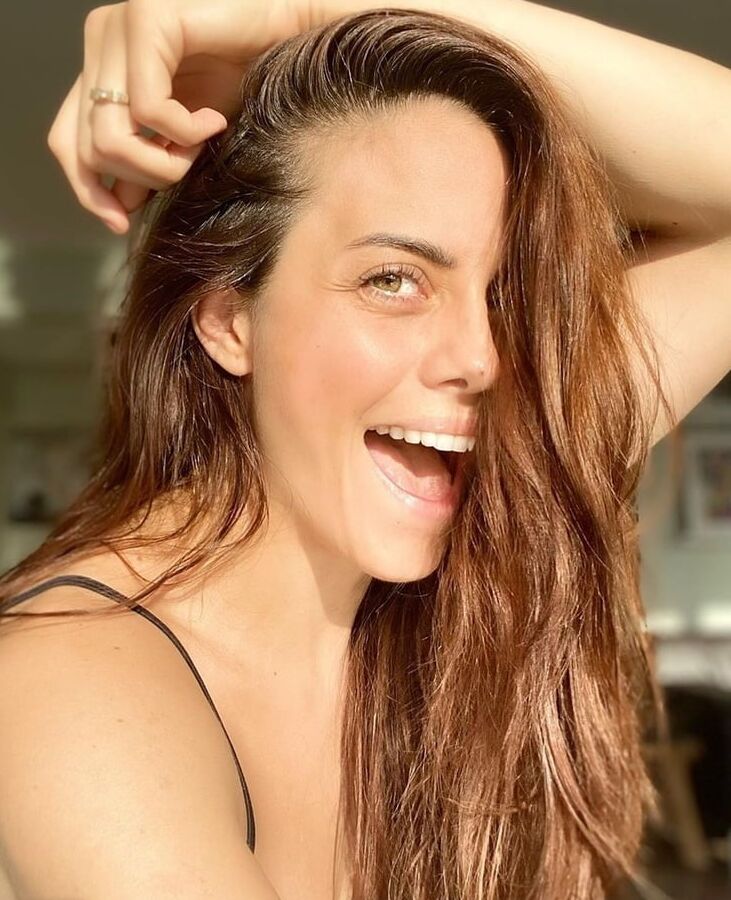 Sexy Turkish Deniz Barut