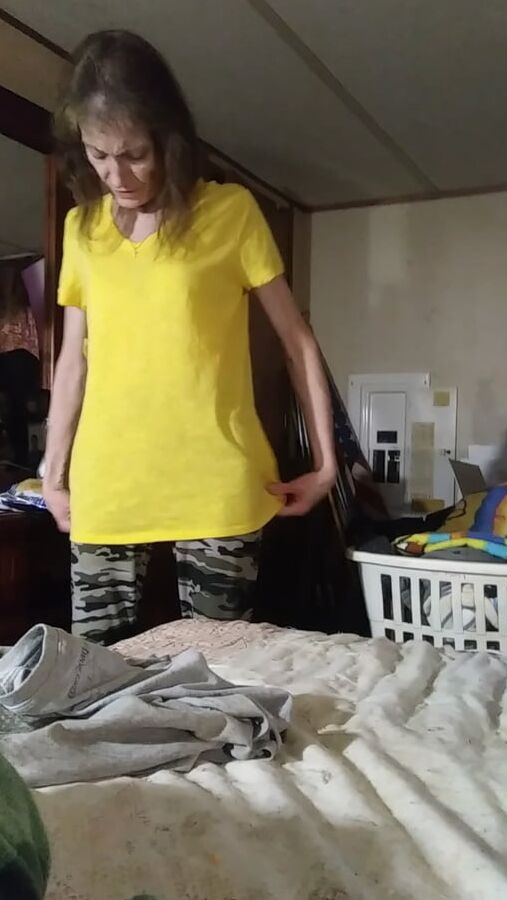 Wife No Bra