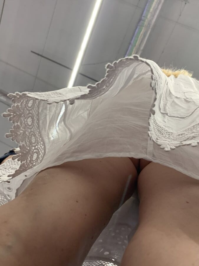 Old mature show me panties