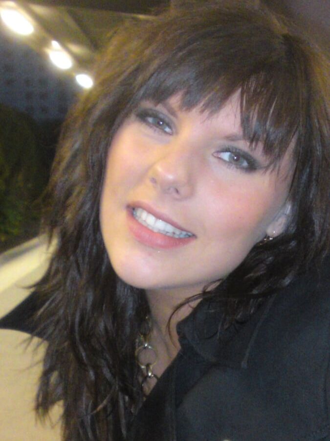 brunette a defoncer