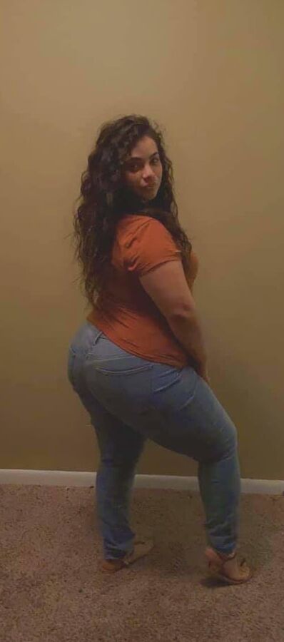 Nice ass n legs