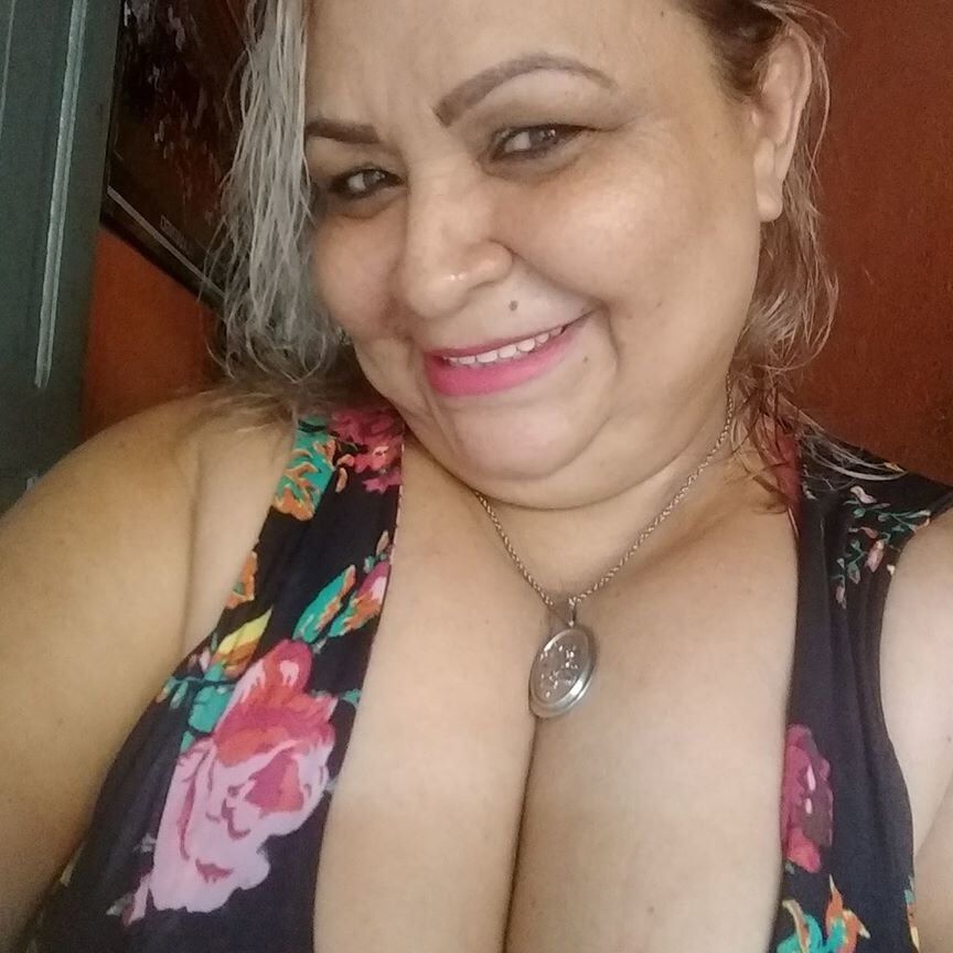 beatriz suarez mature granny boobs gigantes