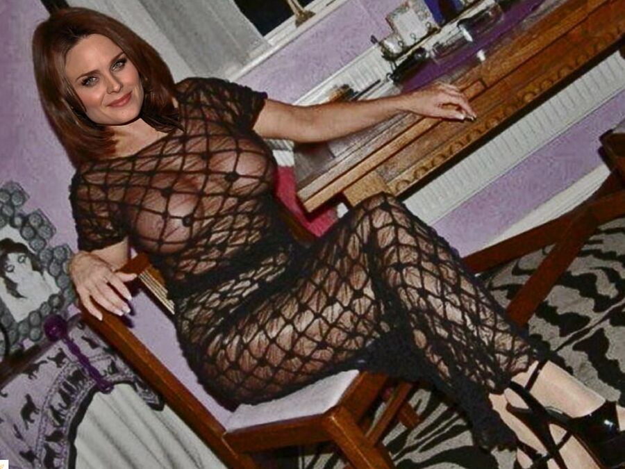 Emily Deschanel