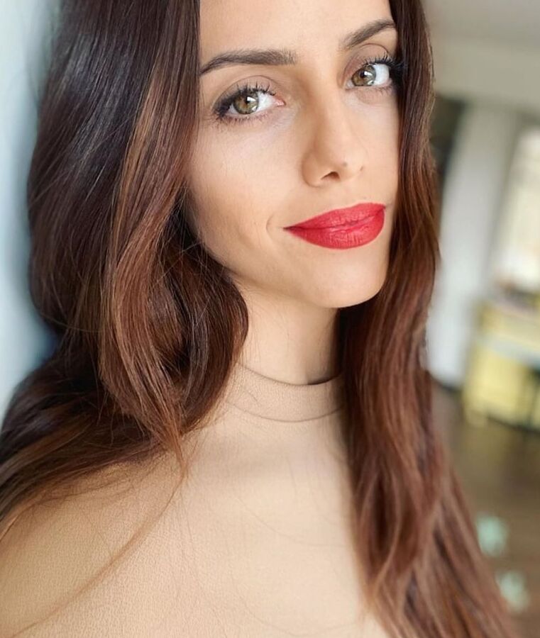 Sexy Turkish Deniz Barut