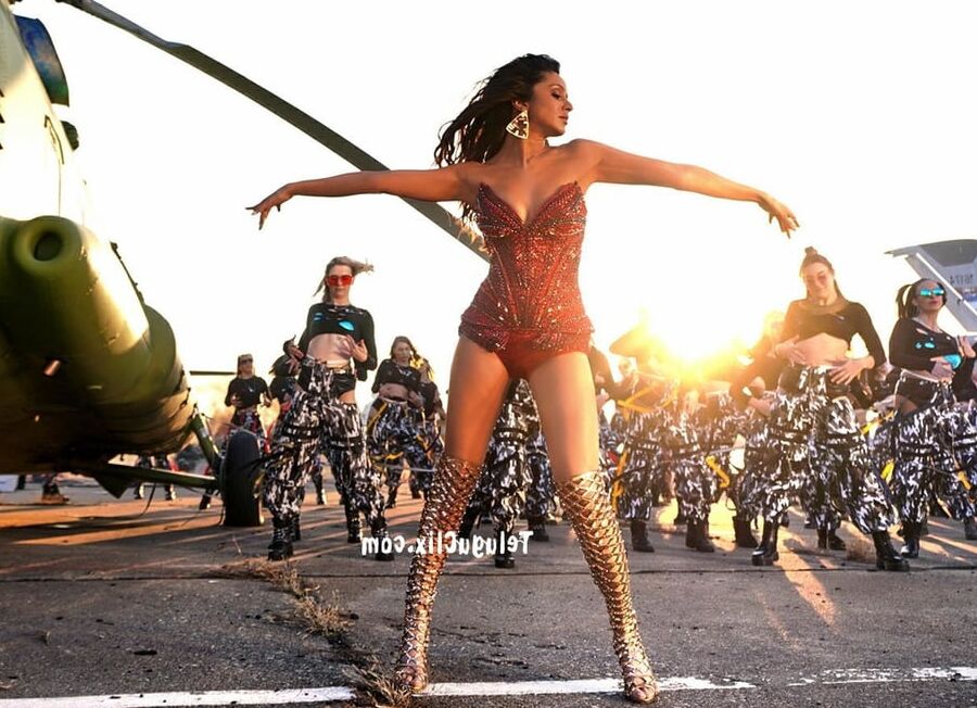 Shraddha Kapoor Hot