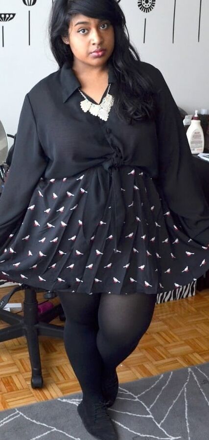 Chubby Paki in Tights