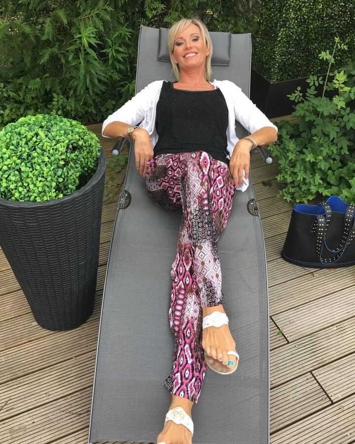 Rita Pfeffinger - QVC - a ReAL GErMaN FiStInG SluT