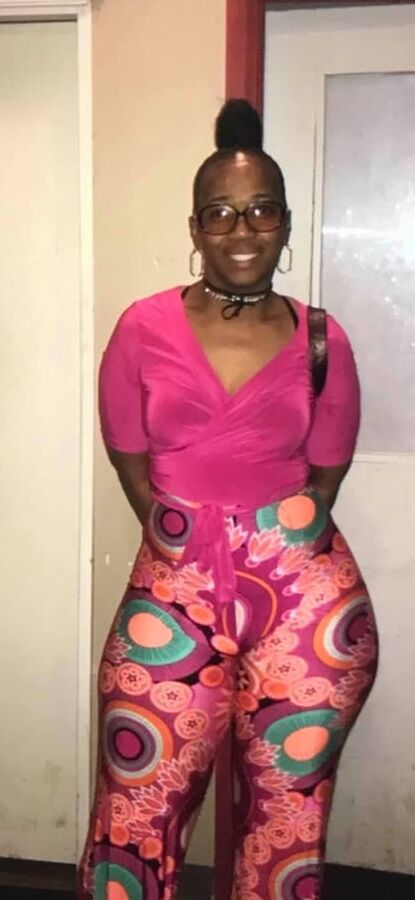 year old ebony Gilf