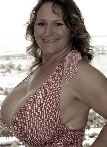 Readhead Wife with Incredibly Gorgeous Massive Tits