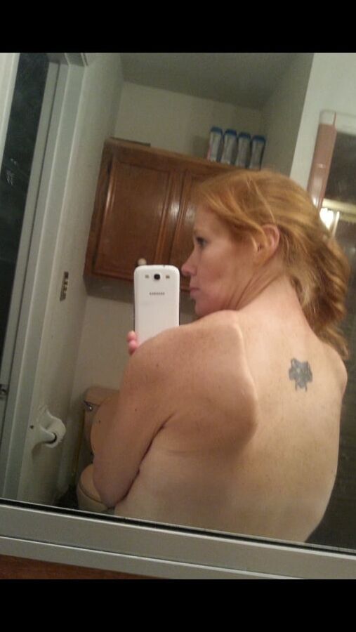 Redhead tits