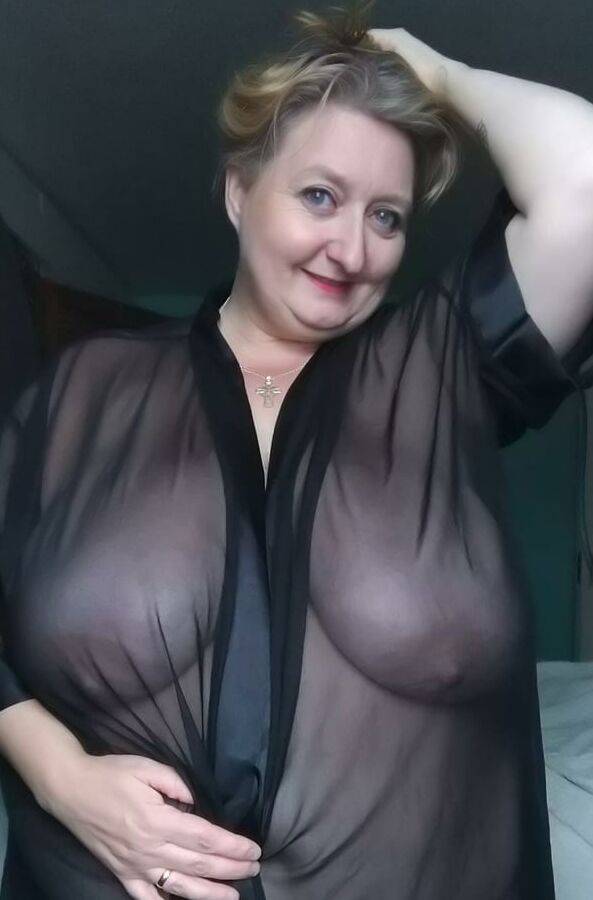 Hoodyman SSBBW : Fat pigs exposed forever.