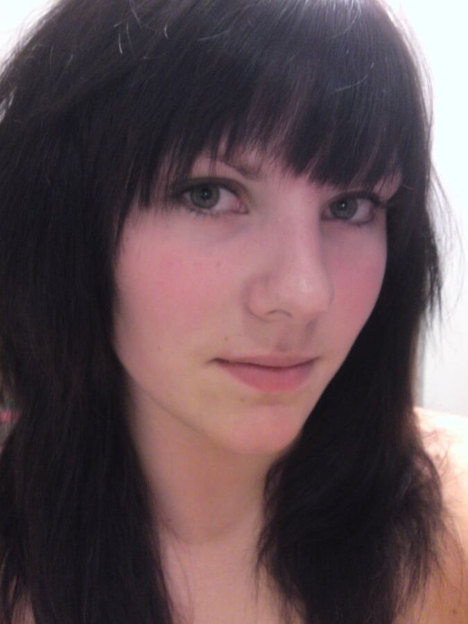 brunette a defoncer