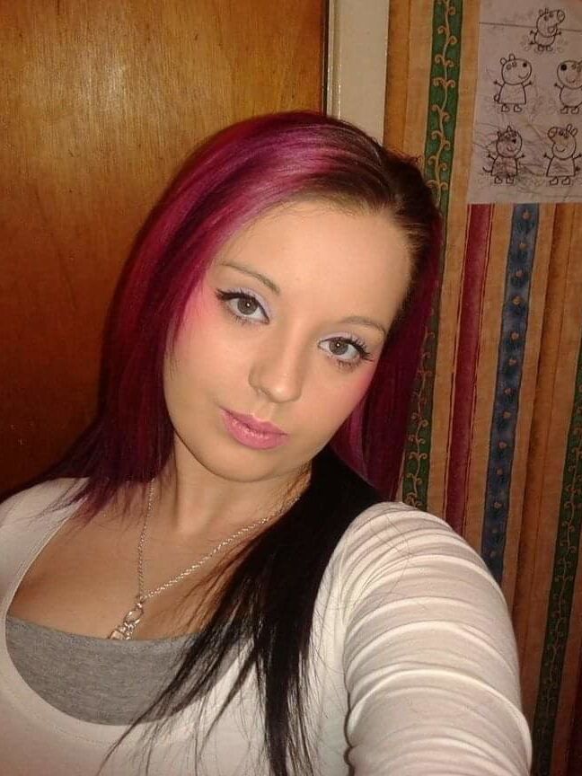Chloe O ()