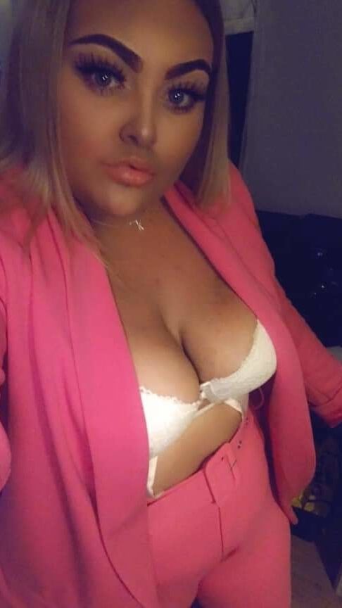 Sexy British MILFS