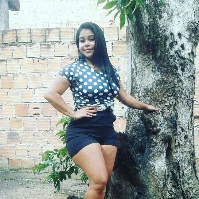 SIMONE MORENA CAVALA MADURA RABUDA DEMAIS