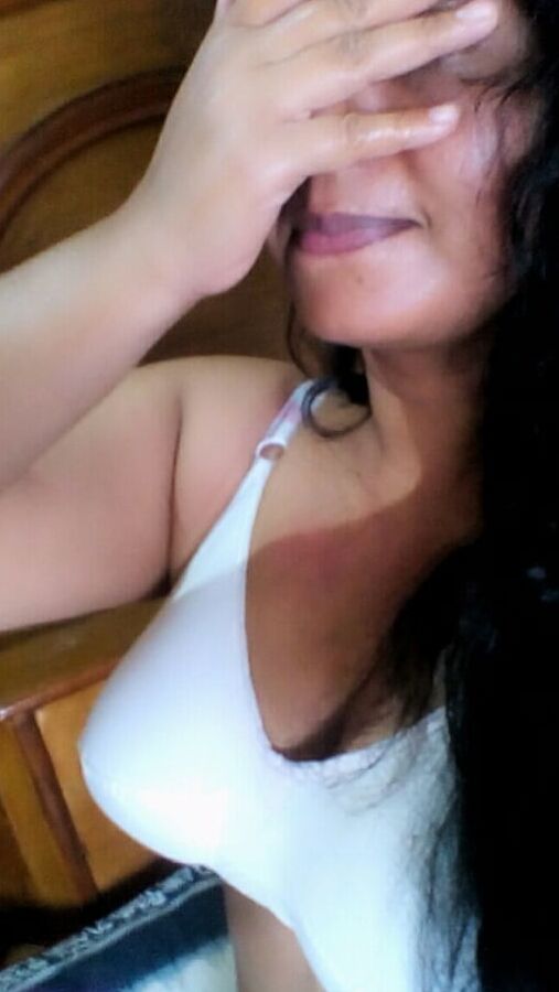 Sri Lanka Super sexy wife - Chithra
