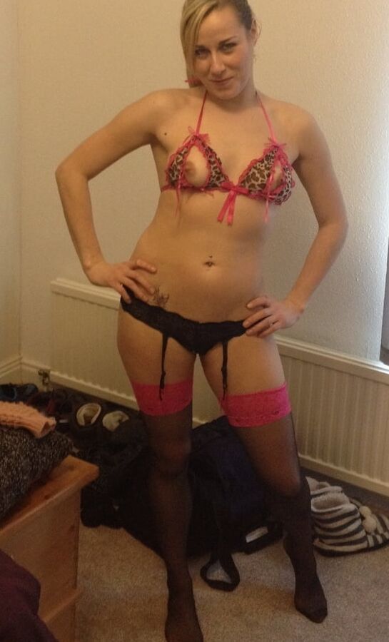 SEXY UK LADY
