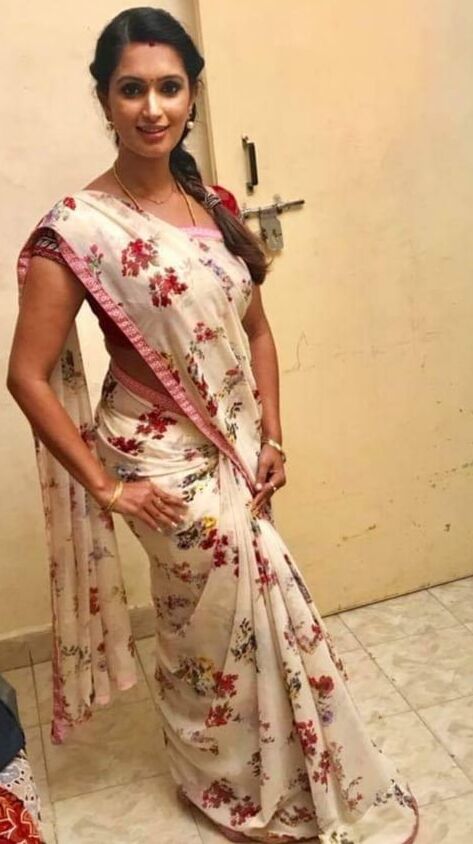 Kavya(give hot comments and cum tribute on this sexy queen)