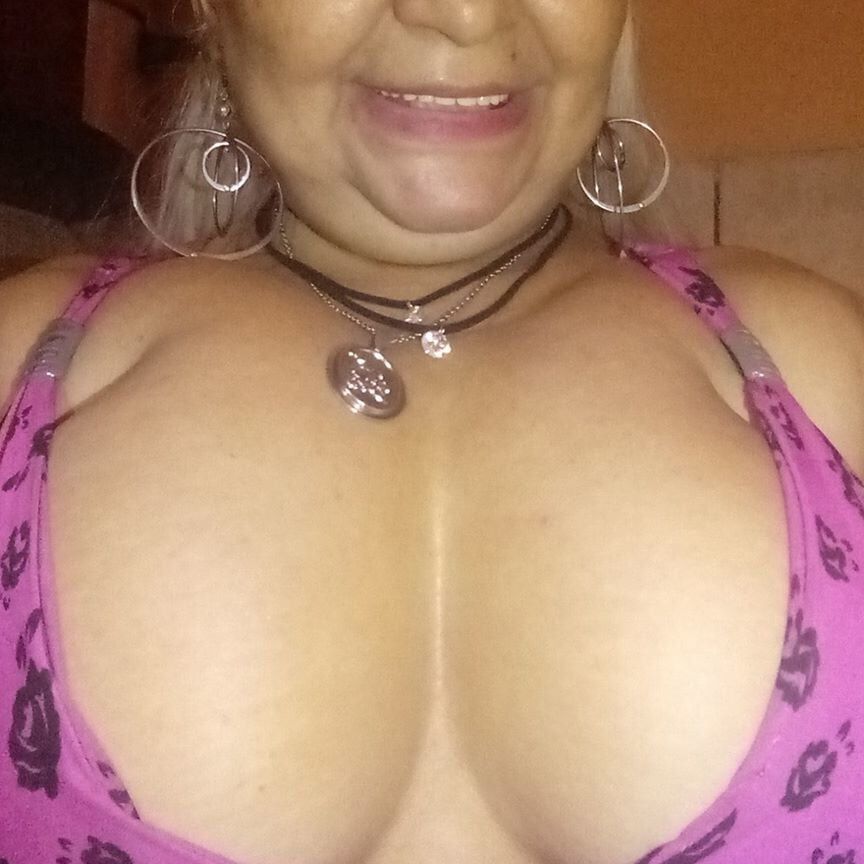 beatriz suarez mature granny boobs gigantes