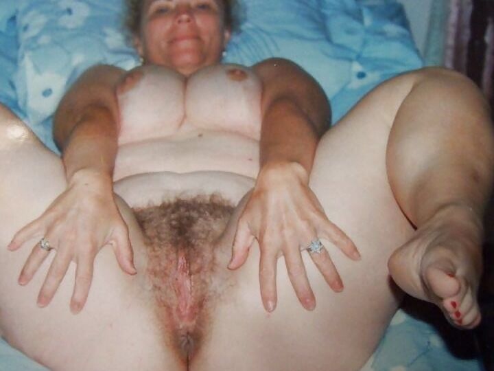 Bbw&;s legs pulled back