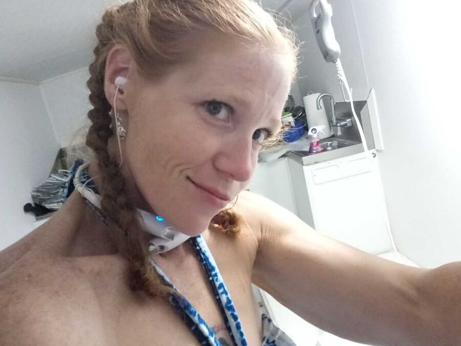 Redhead tits