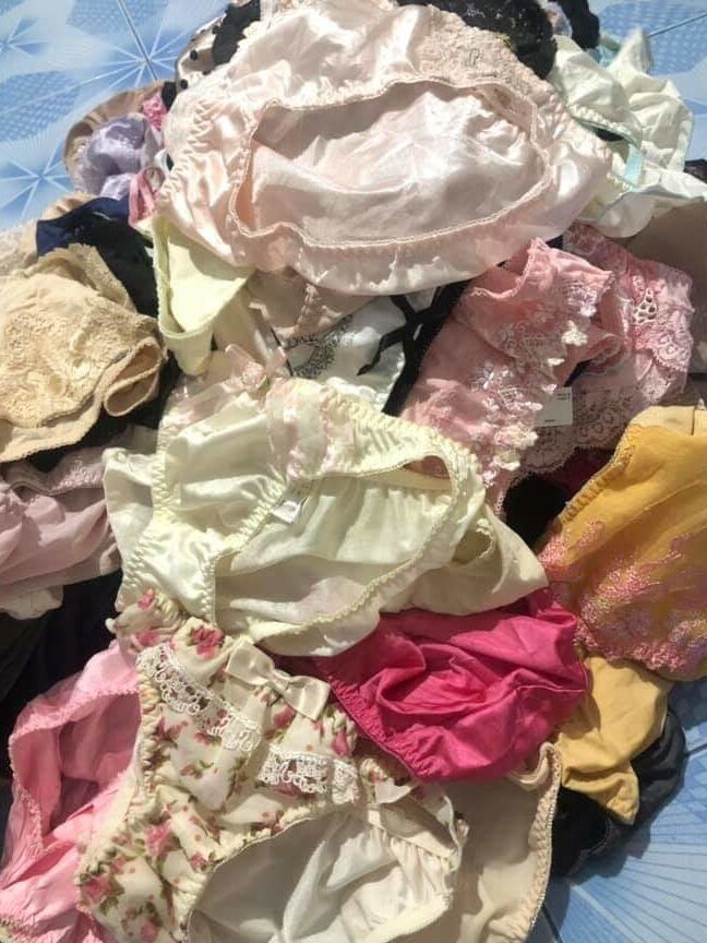 My friend&;s mom panties